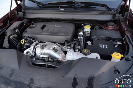 Jeep Cherokee Altitude 2020,  moteur